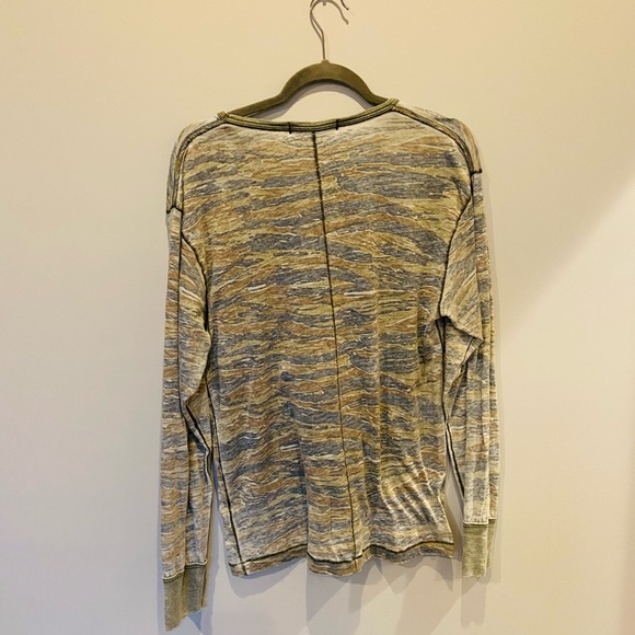 We the Free Arielle T - Picture 3 of 4